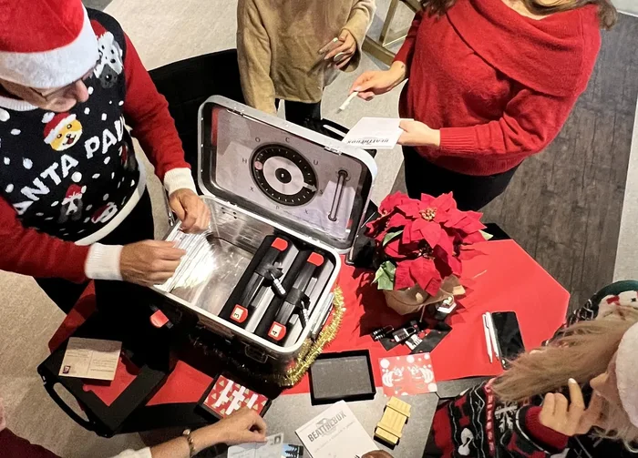 Beat the Box Rescue Santa: team building para empresas en México