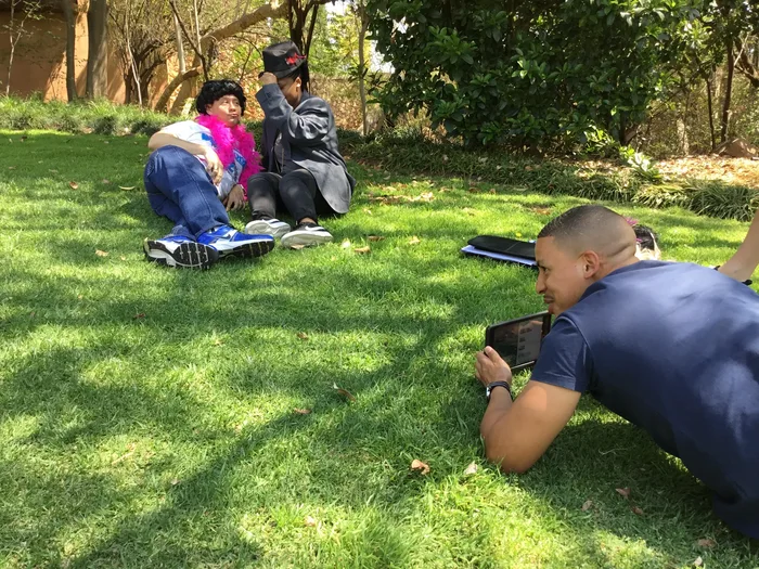 Equipo corporativo durante Blockbusters, actividad de integración