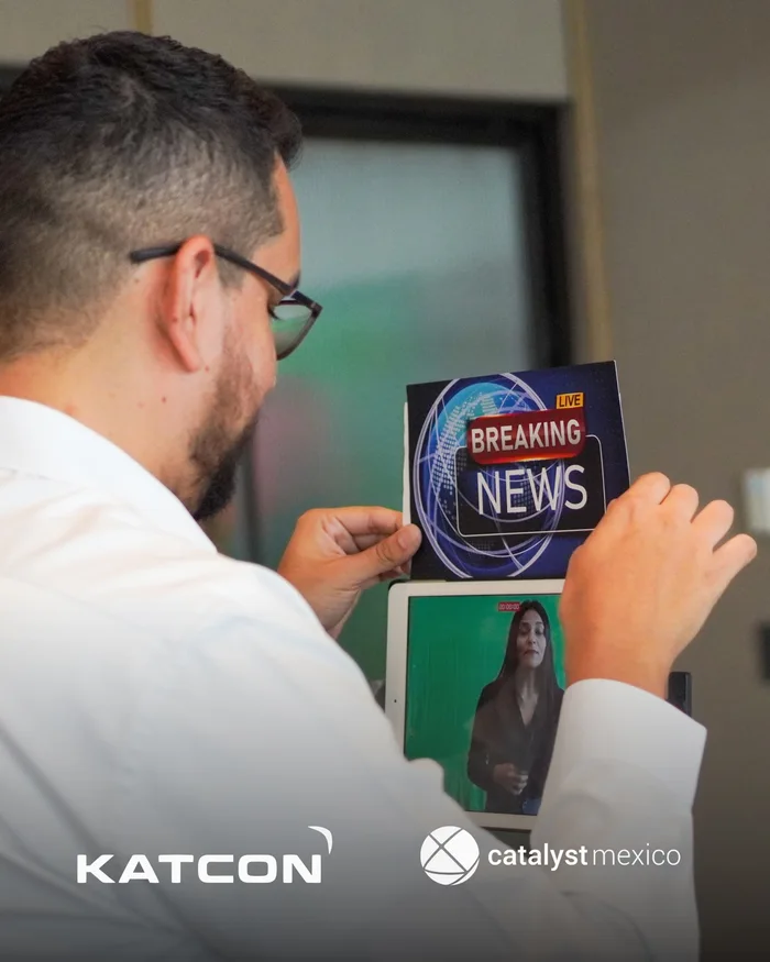 Momento 17 de Breaking News AI