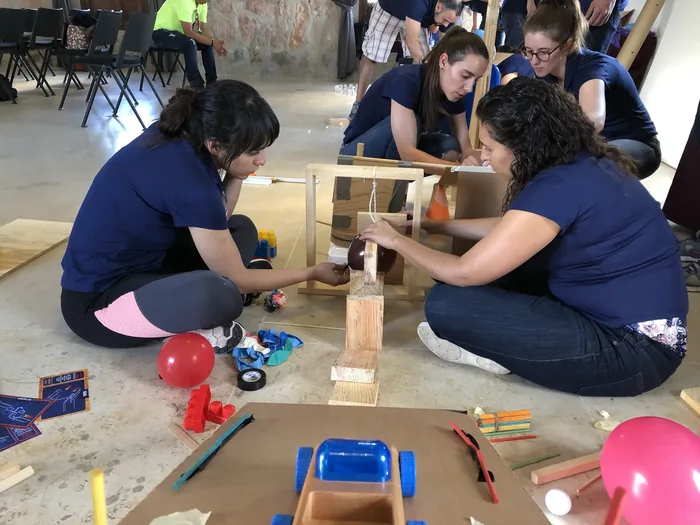 Chain Reaction Lifesize: team building para empresas en México