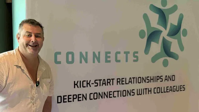 Equipo corporativo durante Connects, actividad de integración