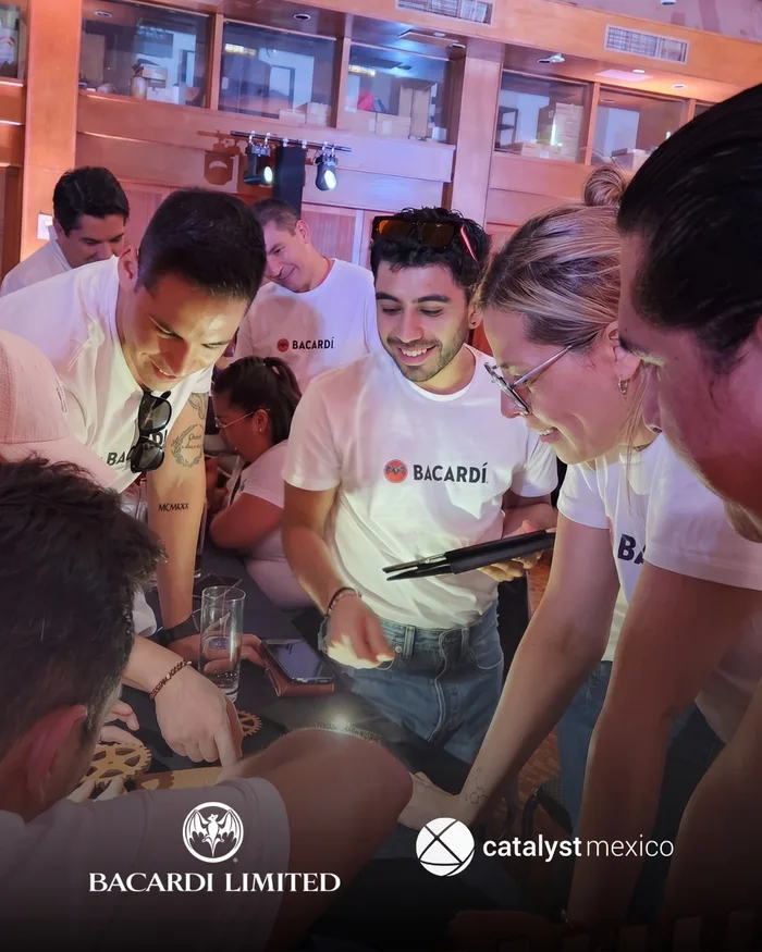 Escape the Maze: team building para empresas en México