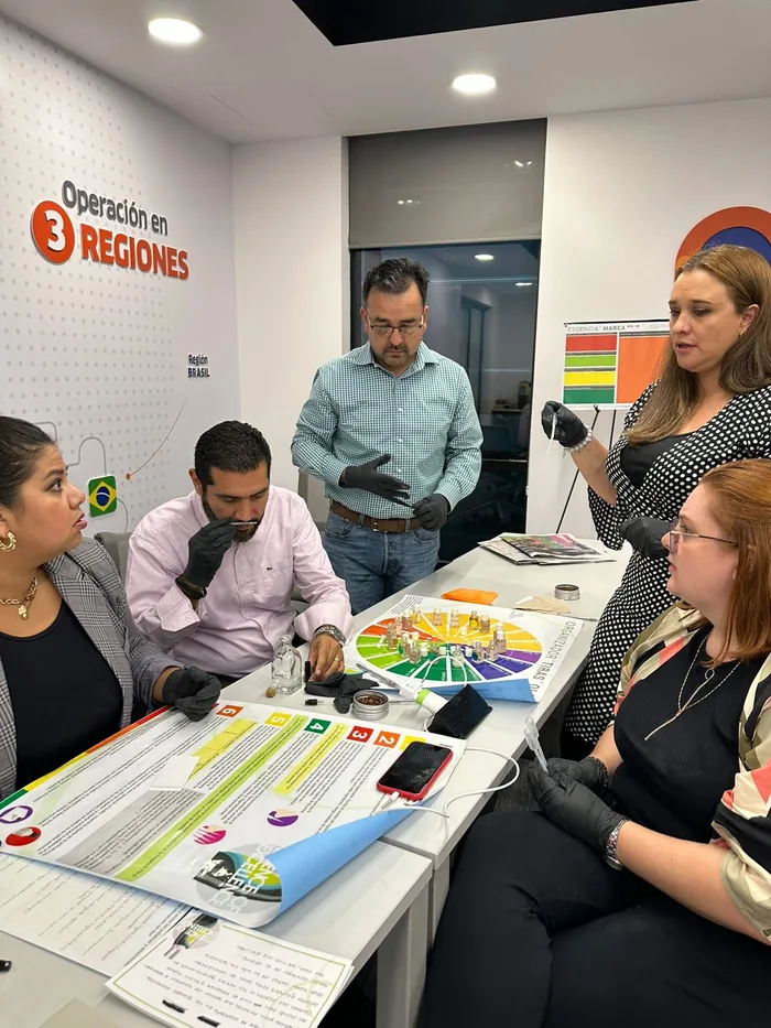 Momento 5 de Essence of Excellence AI