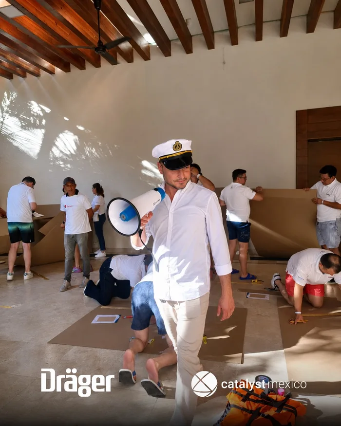 Flat Out Afloat: team building para empresas en México