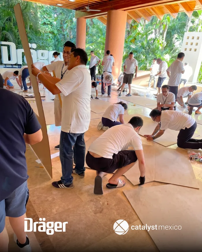 Momento de Flat Out Afloat, dinámica de integración por Catalyst