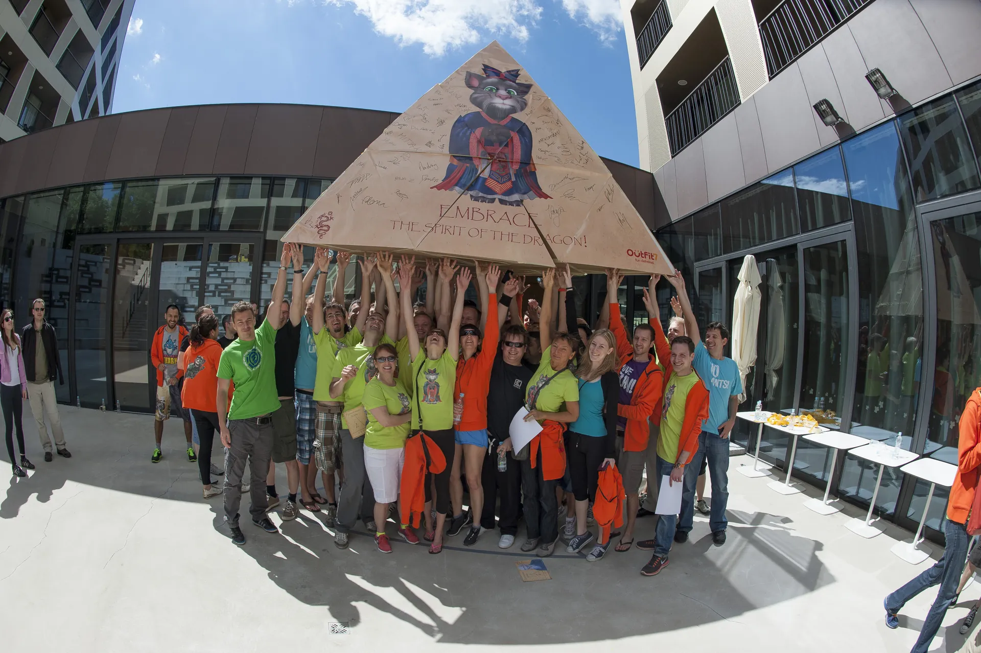 Flat Out: Pyramid Puzzle: team building para empresas en México
