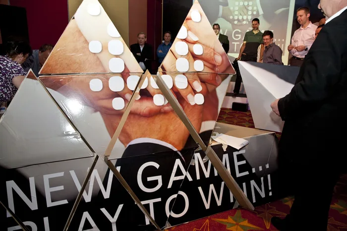 Flat Out: Pyramid Puzzle, team building de Catalyst en México