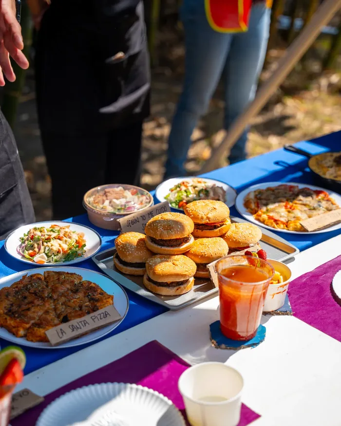 Momento de Food Truck Challenge, dinámica de integración por Catalyst