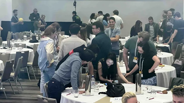 Give Backpack: team building para empresas en México