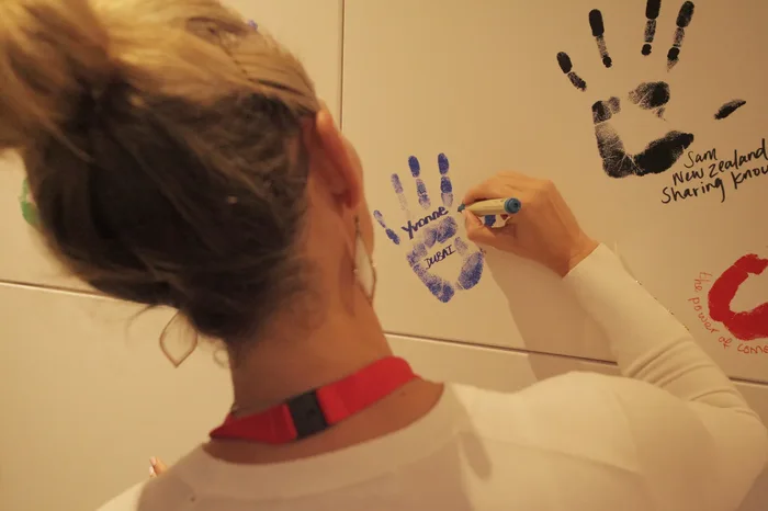 Hands on Canvas: team building para empresas en México