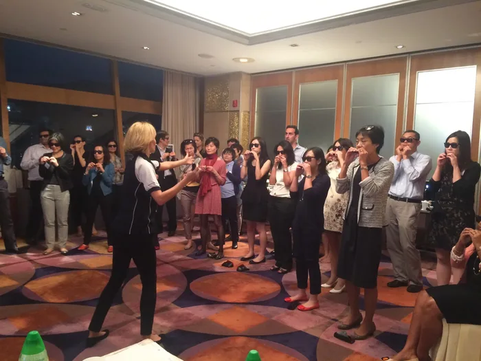 Harmonica harmony: team building para empresas en México