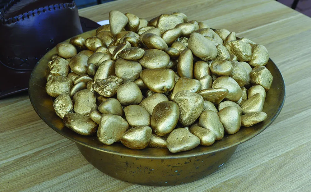 Colaboradores en plena dinámica de Gold Rush