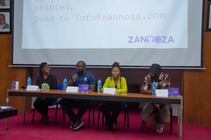 Colaboradores en plena dinámica de Making The News