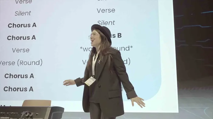 Colaboradores en plena dinámica de One Voice
