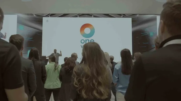 Equipo corporativo durante One Voice, actividad de integración