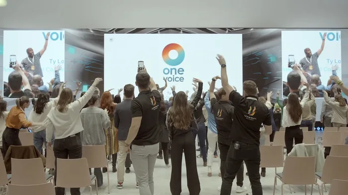 One Voice: team building para empresas en México