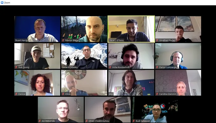 Peak Performance - Online, team building de Catalyst en México