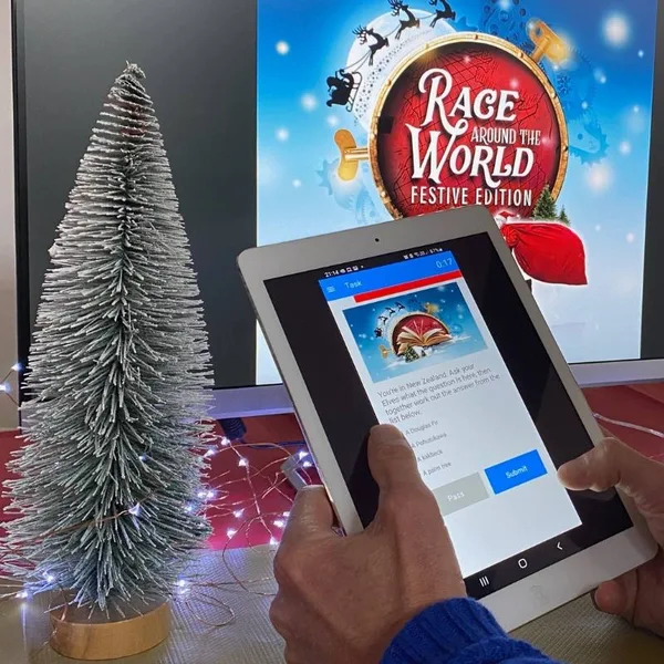 Momento 1 de Race Around The World Navidad