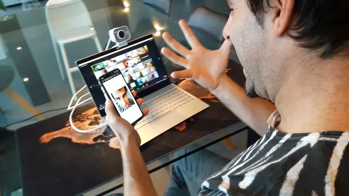 Swipe Face, team building virtual de Catalyst