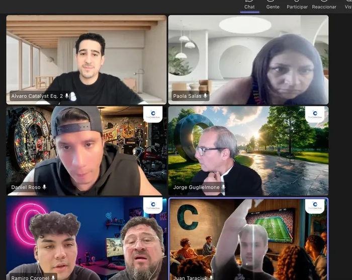 Colaboradores jugando The Infinite Loop - Online a distancia