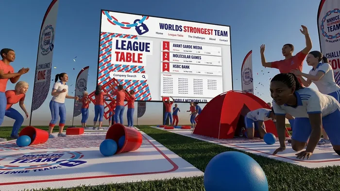 Participantes de Worlds Strongest Team trabajando en equipo