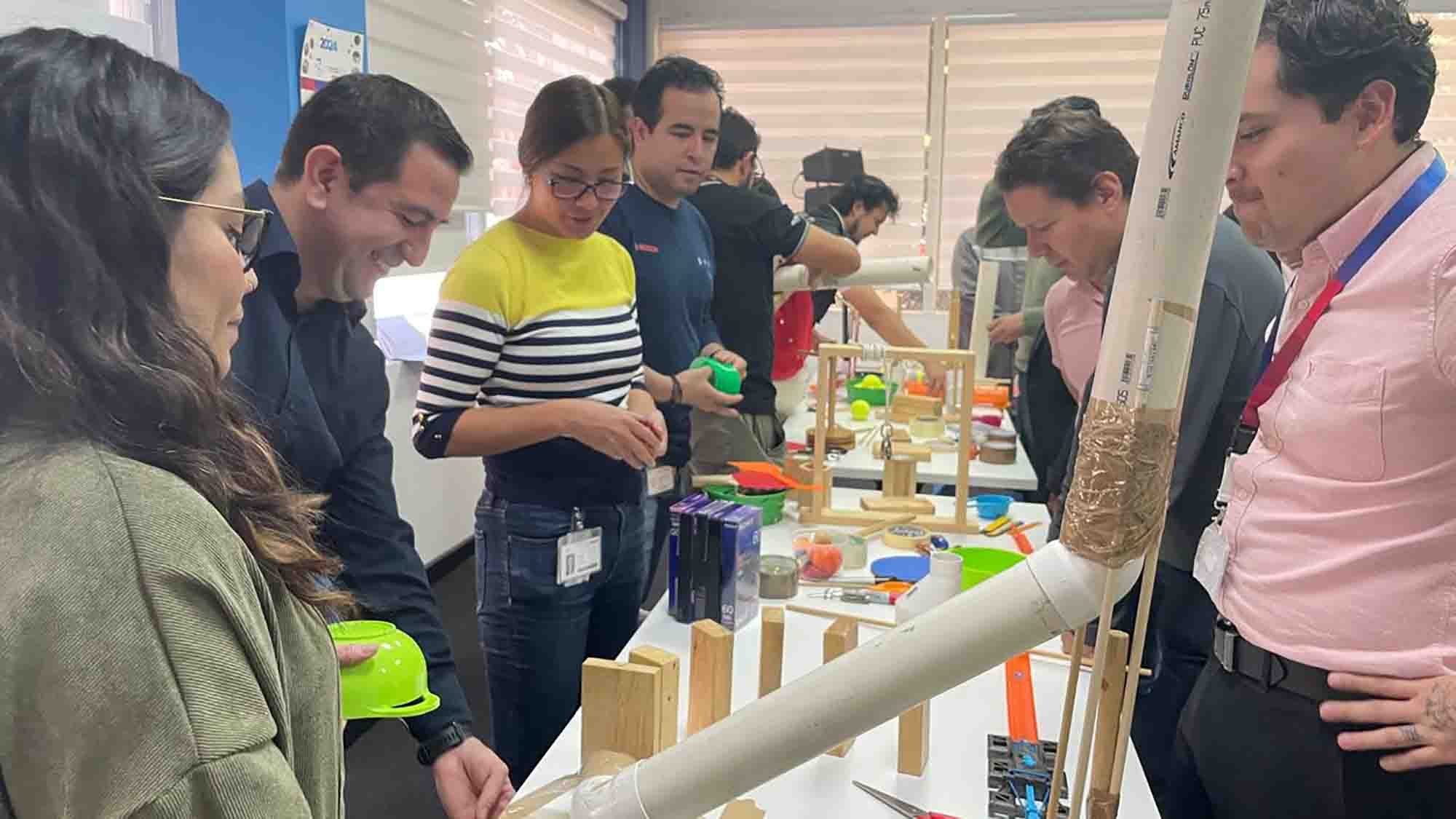 Rompiendo Barreras: Mejorando las Habilidades de Comunicación con Chain Reaction en Bosch