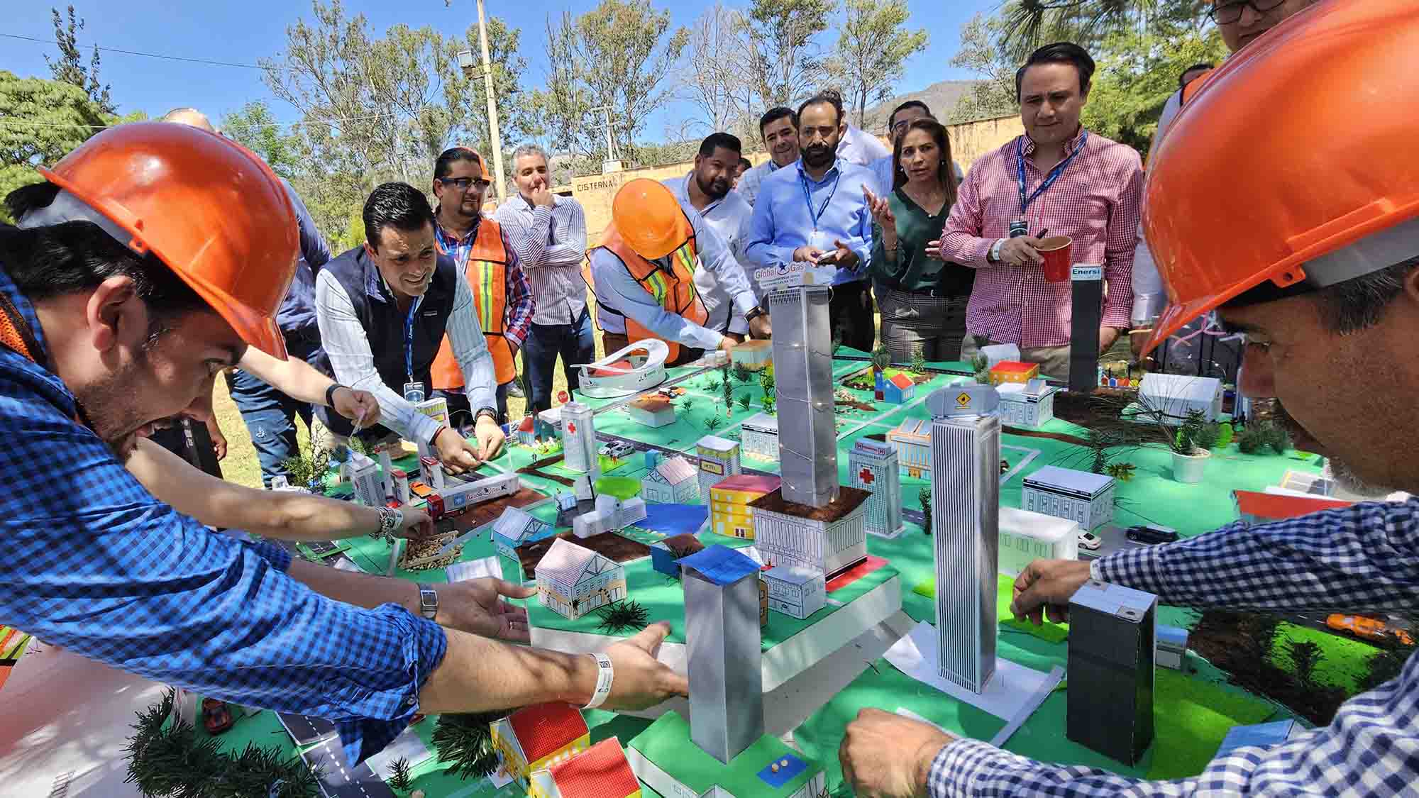 Mejorando la Colaboración en Equipo y el Pensamiento Disruptivo con City Build