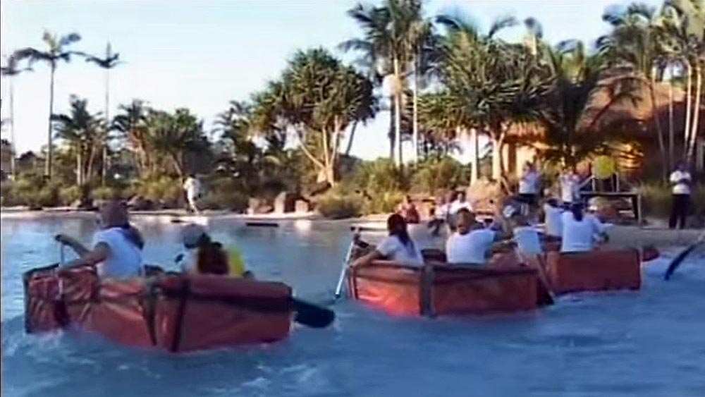 Los miembros de Shangri-La Hotel se enfocan en el trabajo en equipo
